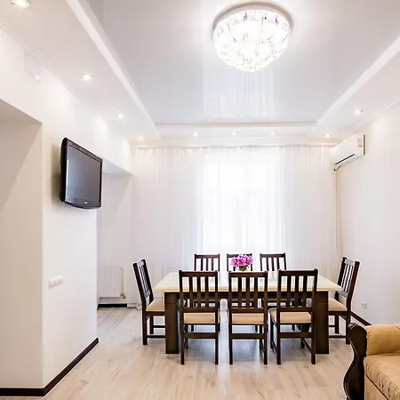 Avangard On Franko St 9 Apart *